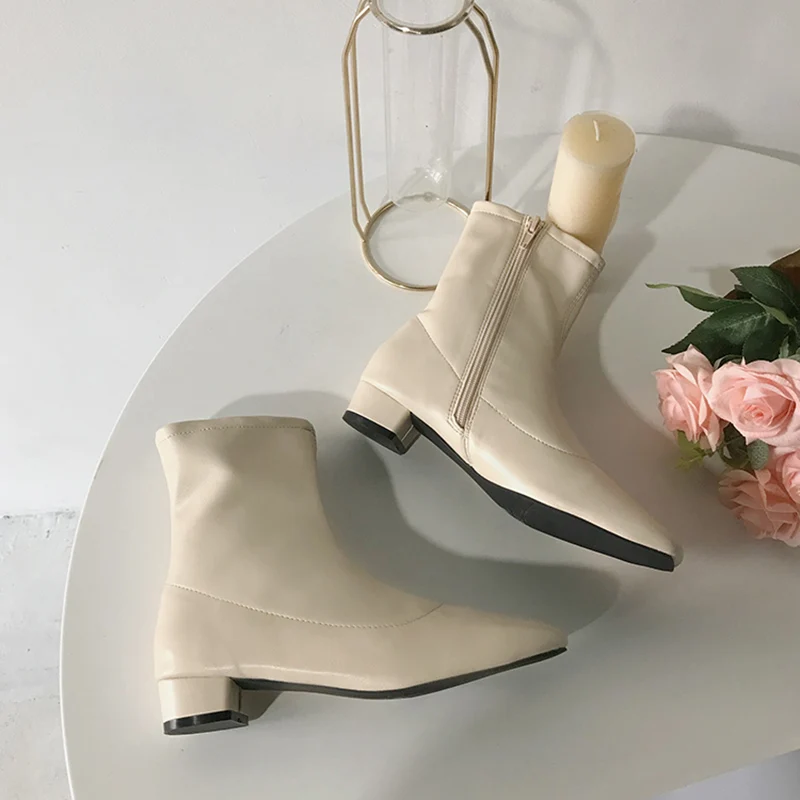 Ботинки Челси Женские однотонные кожаные на молнии модные ботинки низком