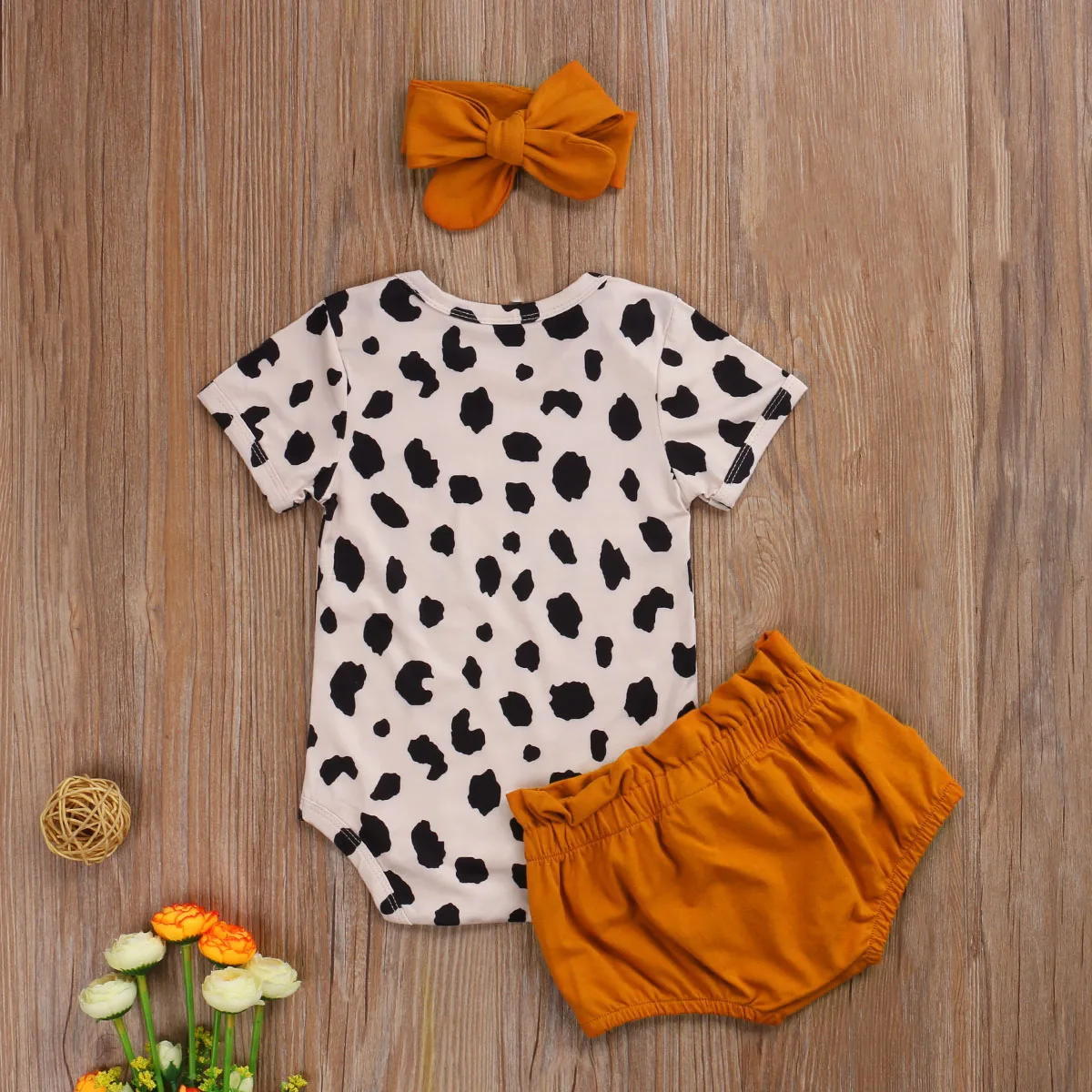 

2021 Fashion Newborn Toddler Baby Girls Clothes Sets Leopard Print Short Sleeve Romper Tops Bow Shorts Headband 3pcs Outfit Set
