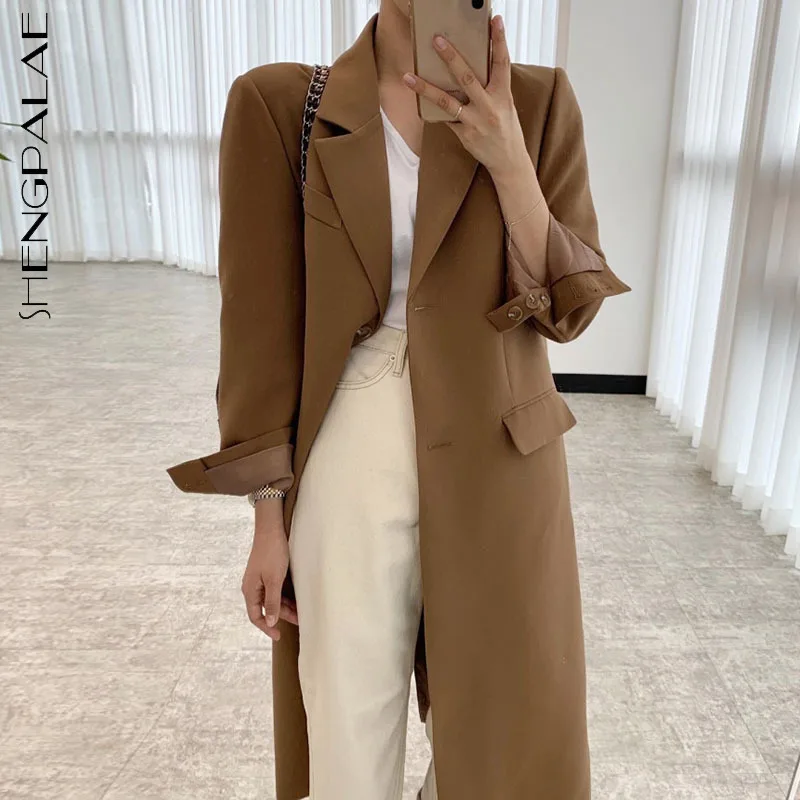 

Coats & Jackets