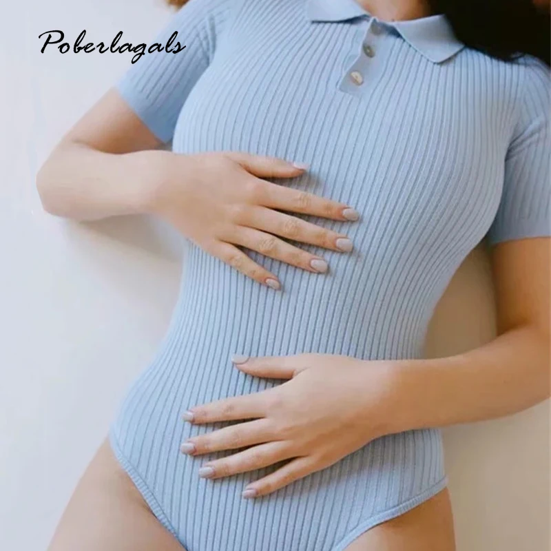 Женский трикотажный комбинезон однотонный с коротким рукавом классическое