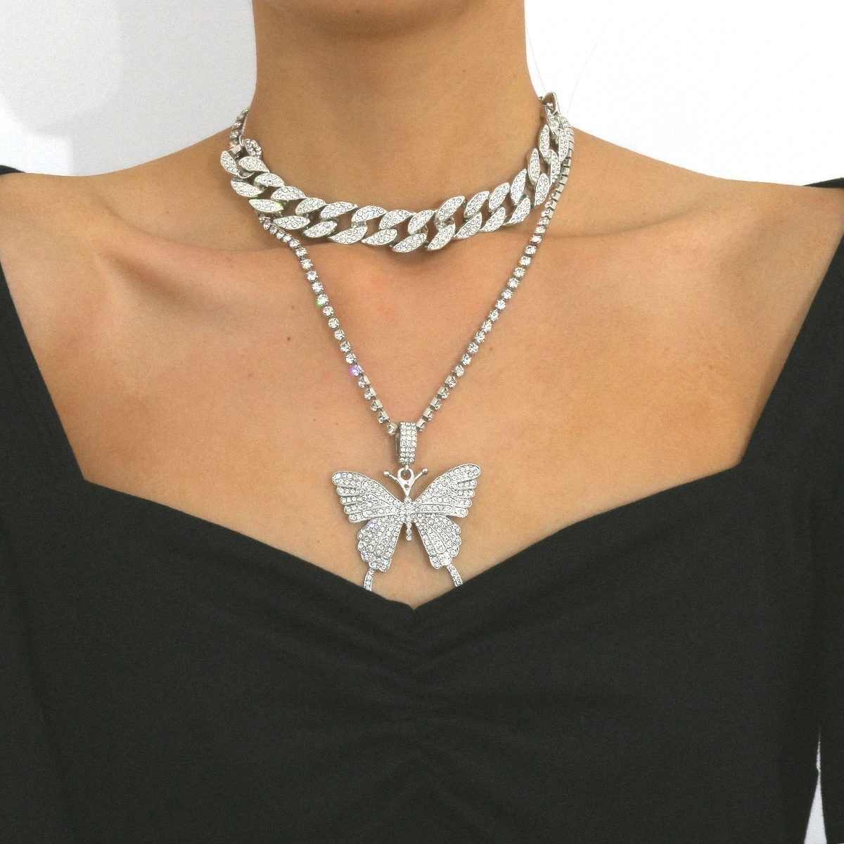 

Iced Out Bling Butterfly Necklace Set Cuban Link Chain Choker Necklace Gifts for Women Butterfly Chains Hip Hop Pendant Jewelry