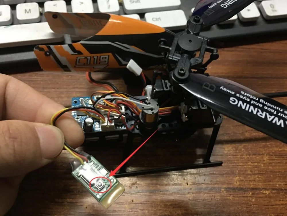 C119+ мини приемник Futaba доска 4CH 6 оси гироскопа Flybarless RC вертолет BNF без пульта дистанционного управления