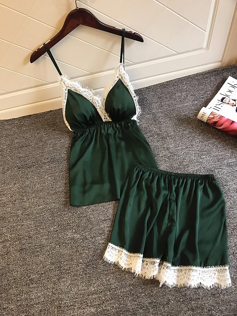 Пижама женская атласная с V образным вырезом и шортами 4 цвета|Комплекты пижам| |