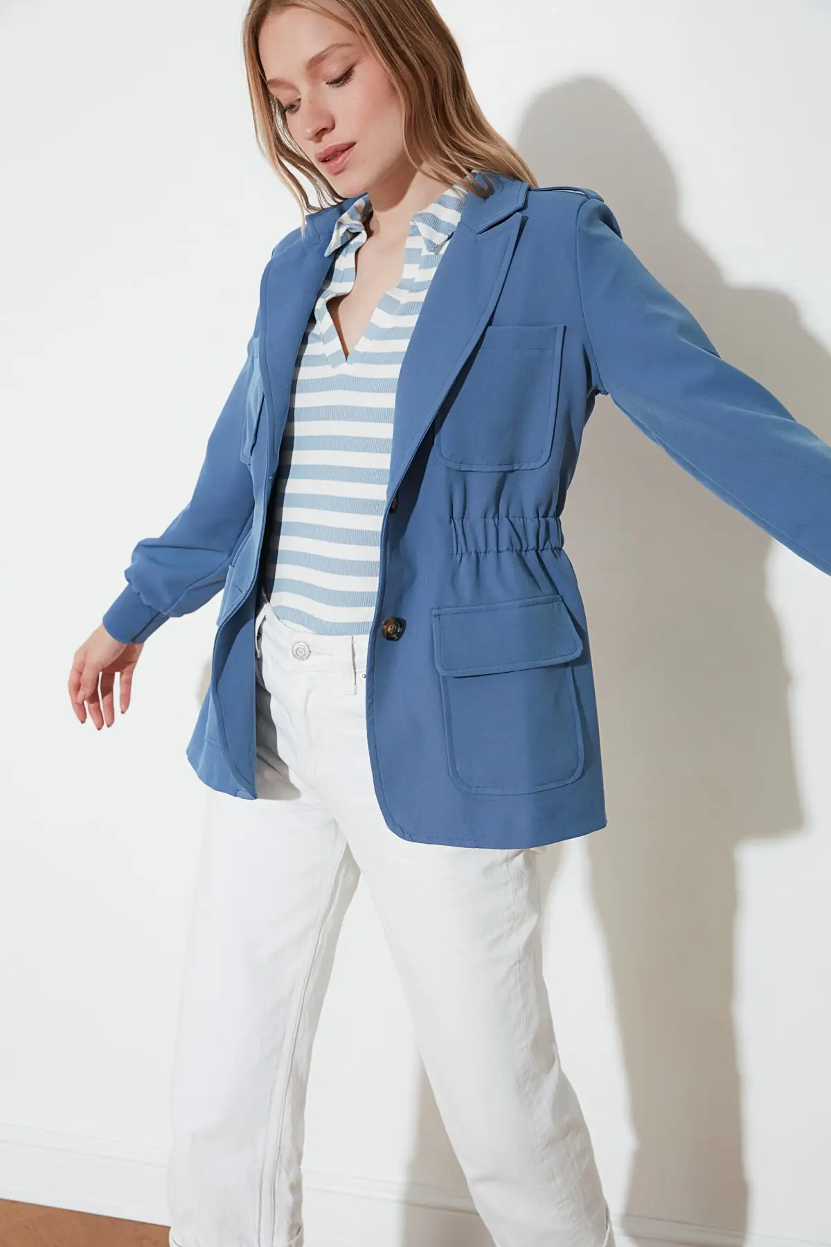 

Trendyol Jacket With Pocket TWOSS21CE0074