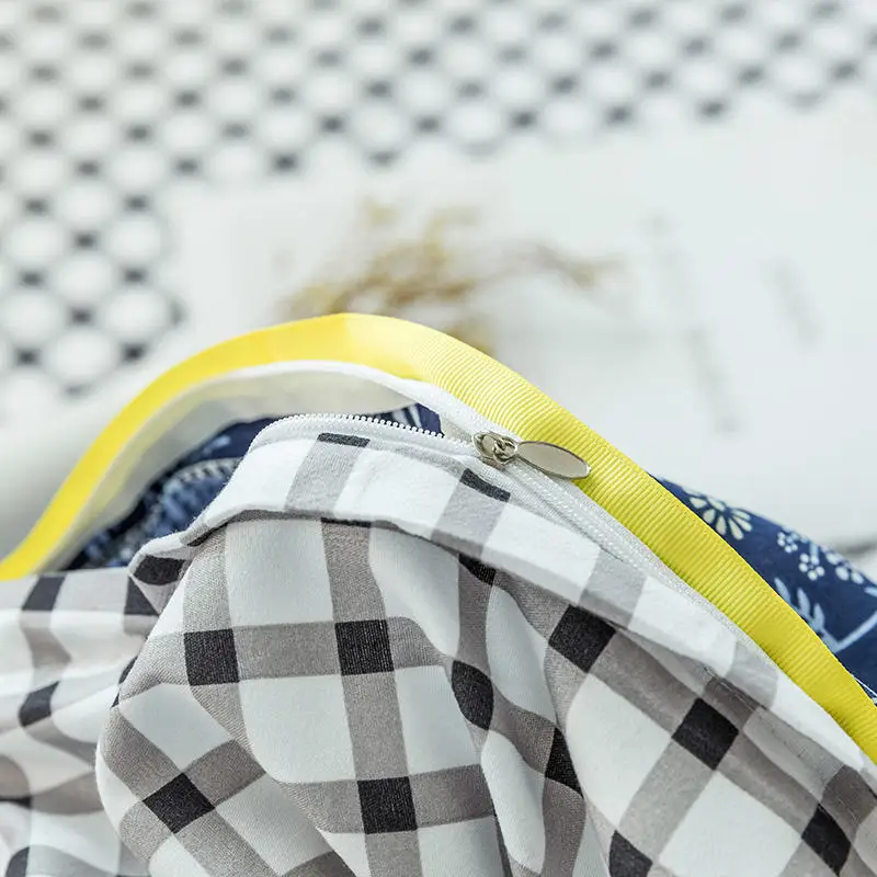 Комплект постельного белья с цветком синий Королевский размер комплекты