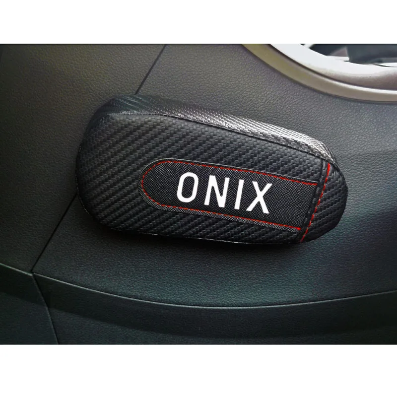 Для Chevrolet Onix 1 шт. углеродное волокно кожа авто подушка для ног наколенник