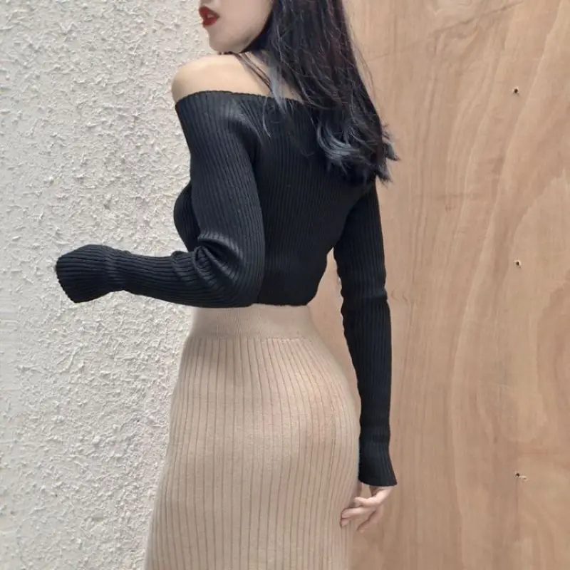 

Women Retro Solid Color Sexy Long Sleeved Sweaters Korean Style Solid Color Off-shoulder Long Knitwear Sweater Slim Tops