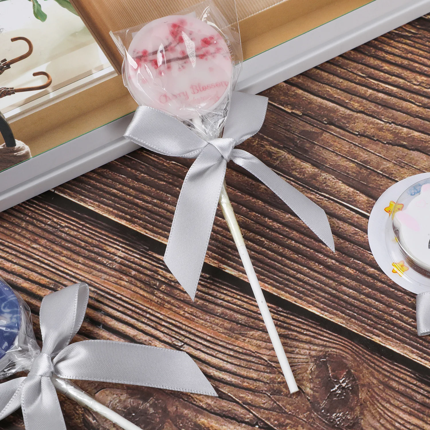 50 шт. атласных галстуков-бабочек для лакомств подарочных пакетов хлебобулочных