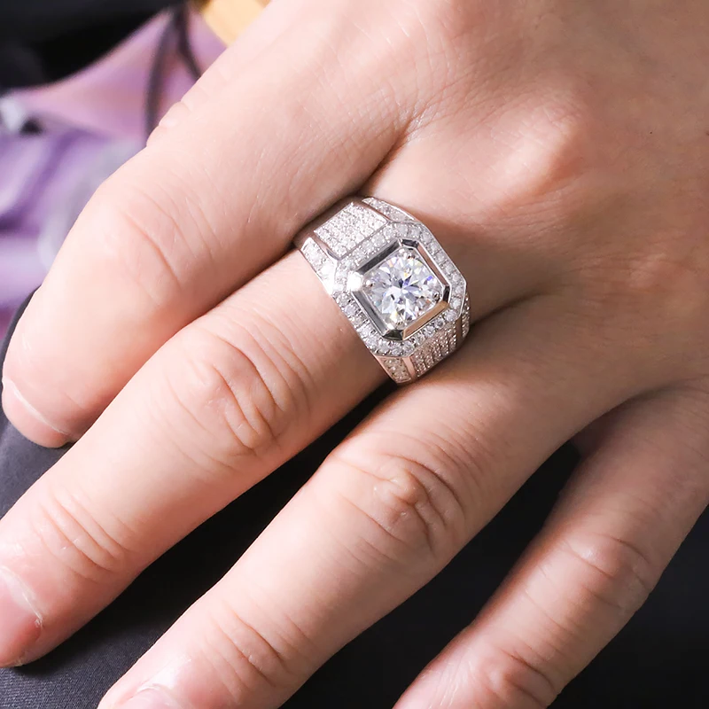 

100% s925 silver 0.5Carat 5.0mm Round Moissanite Diamond Man Engagement Ring D color VVS