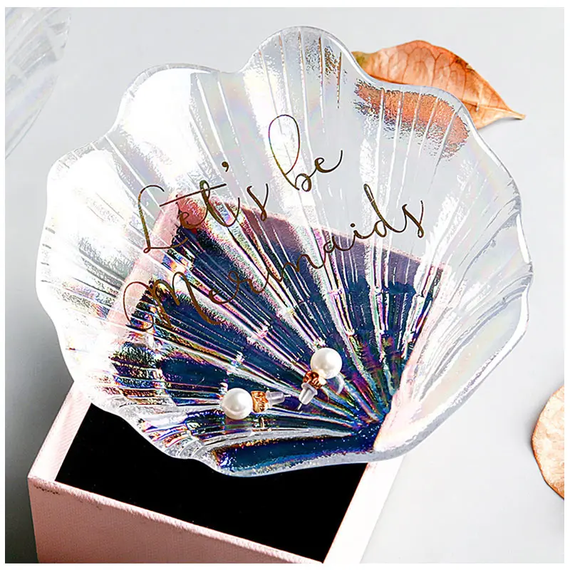 Фруктовая тарелка из цветного стекла стеклянная в форме раковины текстурная для