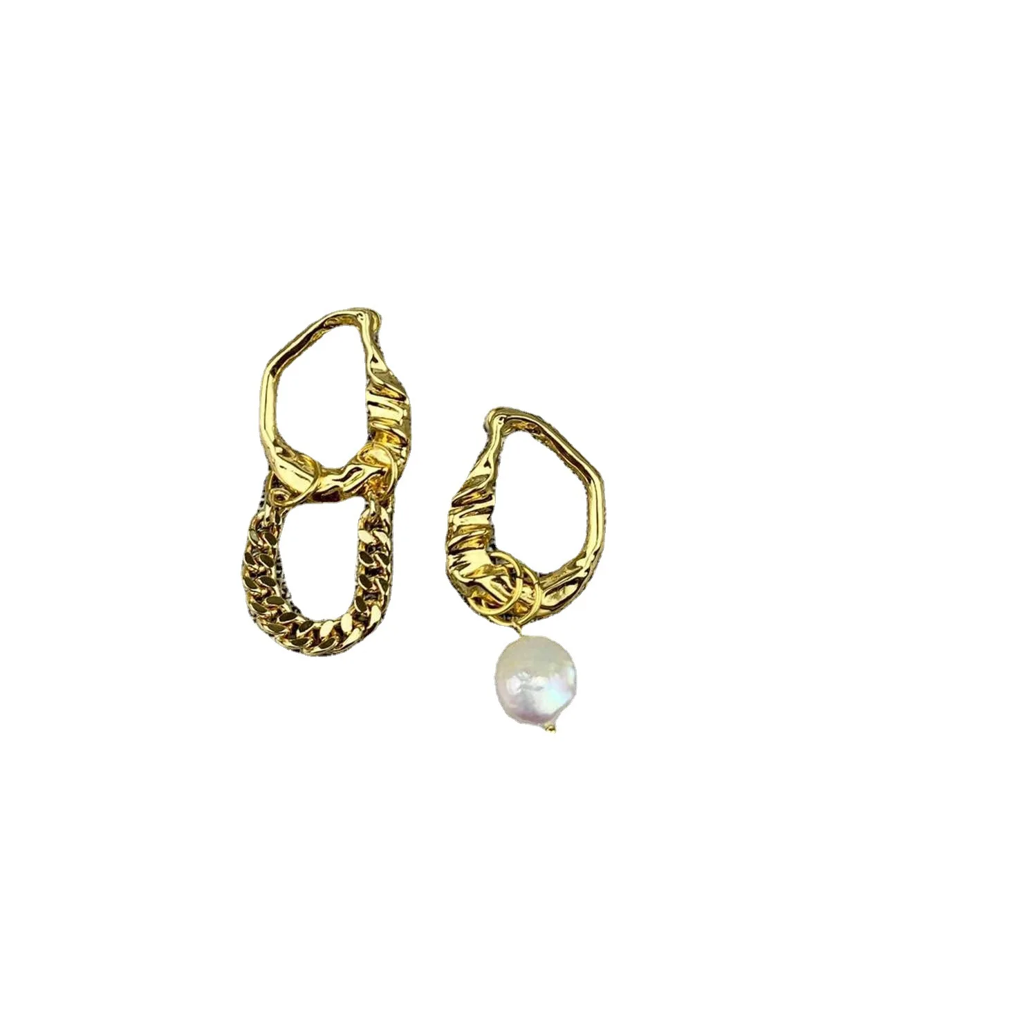

2021 New Elegant Irregular Golden Earrings Fine Pearl Earrings Eardrops Female Fashion