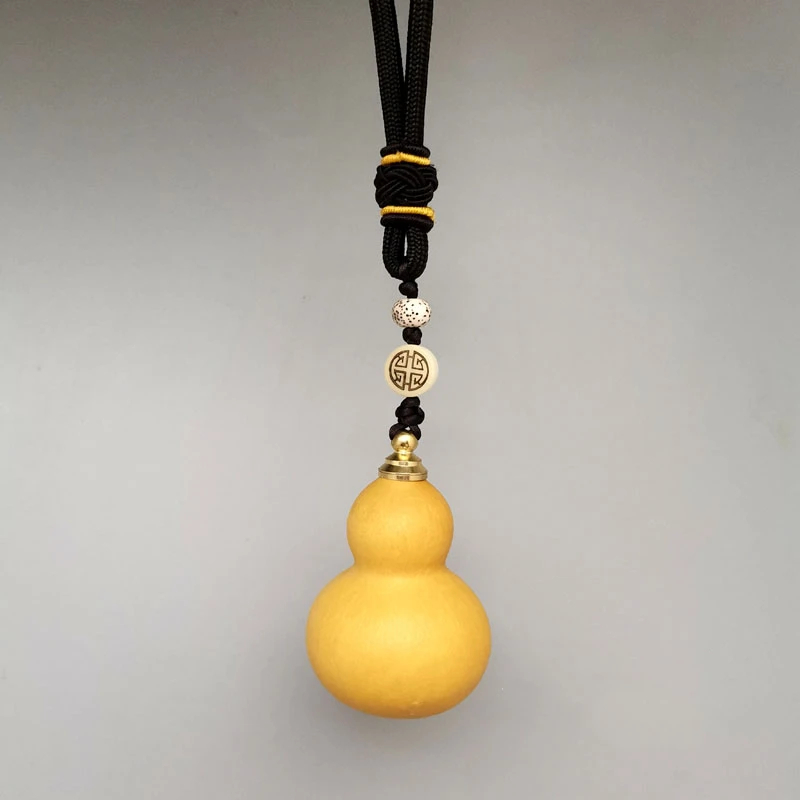

Красивая натуральная открытая тыква, подвеска из красной веревки, медная шапочка, маленькая тыква, талисман