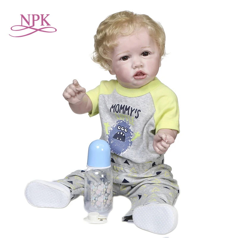 NPK 55 см 22 дюймов Популярные reborn Saskia bebe кукла для маленьких детей в длинное платье