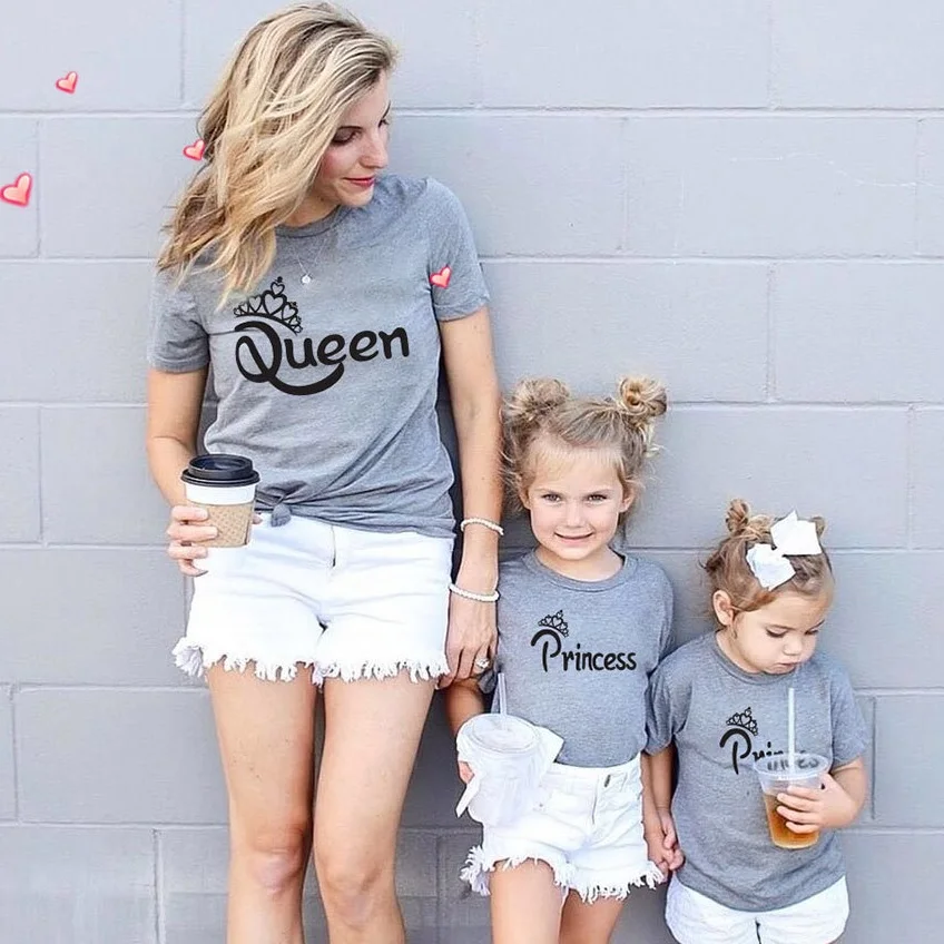 

Fashion Mother Daughter T Shirt Summer Family Matching Outfits Mom Baby Mommy and Me Clothes Woman Girls Cotton Tops