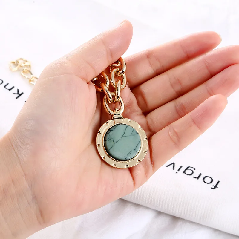 

VIMIO Vintage Green Stone Pendant Necklace Statement Gold Color Heavy Metal Long Chain Necklace for Women Jewelry Gifts
