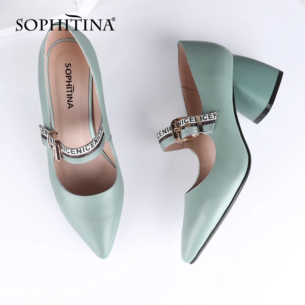 Женские офисные туфли-лодочки SOPHITINA украшенные алфавитом заостренный носок на