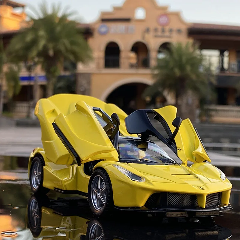 

1:32 Ferrari Laferrari Sports Alloy Car Model Diecasts & Toy Vehicles Metal Car Model High Simulation Collection Kids Toy Gift