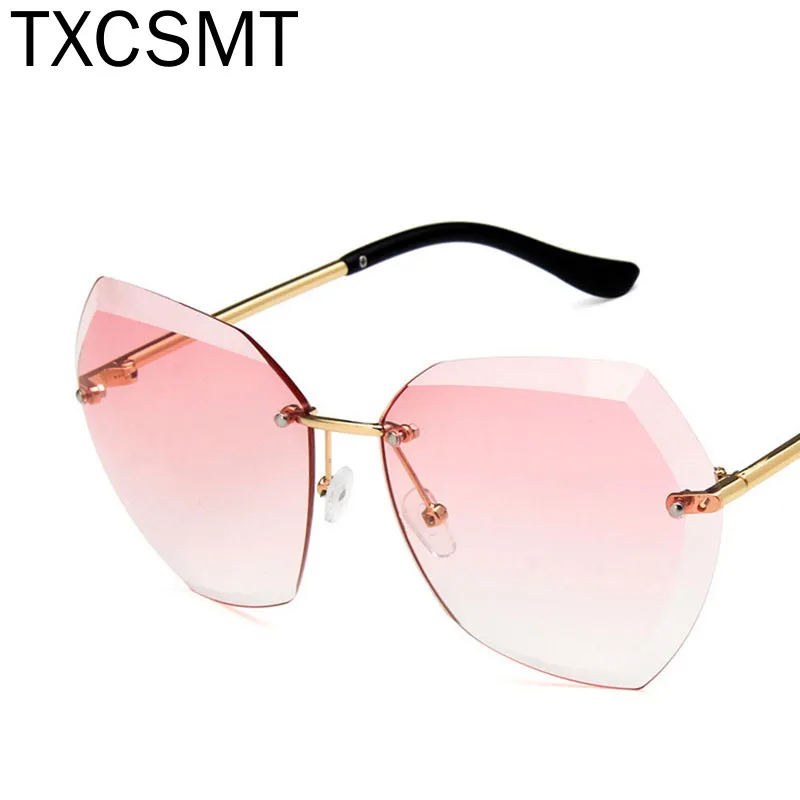 Новые солнцезащитные очки в большой оправе с обрезанными краями женские модные