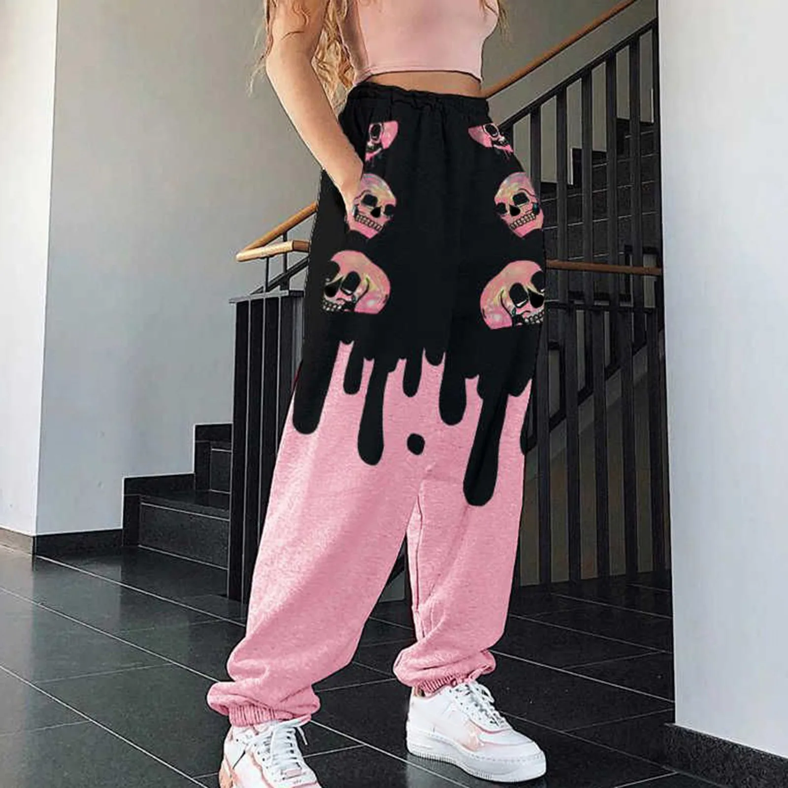 Джоггеры в стиле Харадзюку с принтом черепа черные розовые спортивные брюки