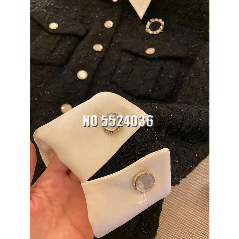 

Coats & Jackets