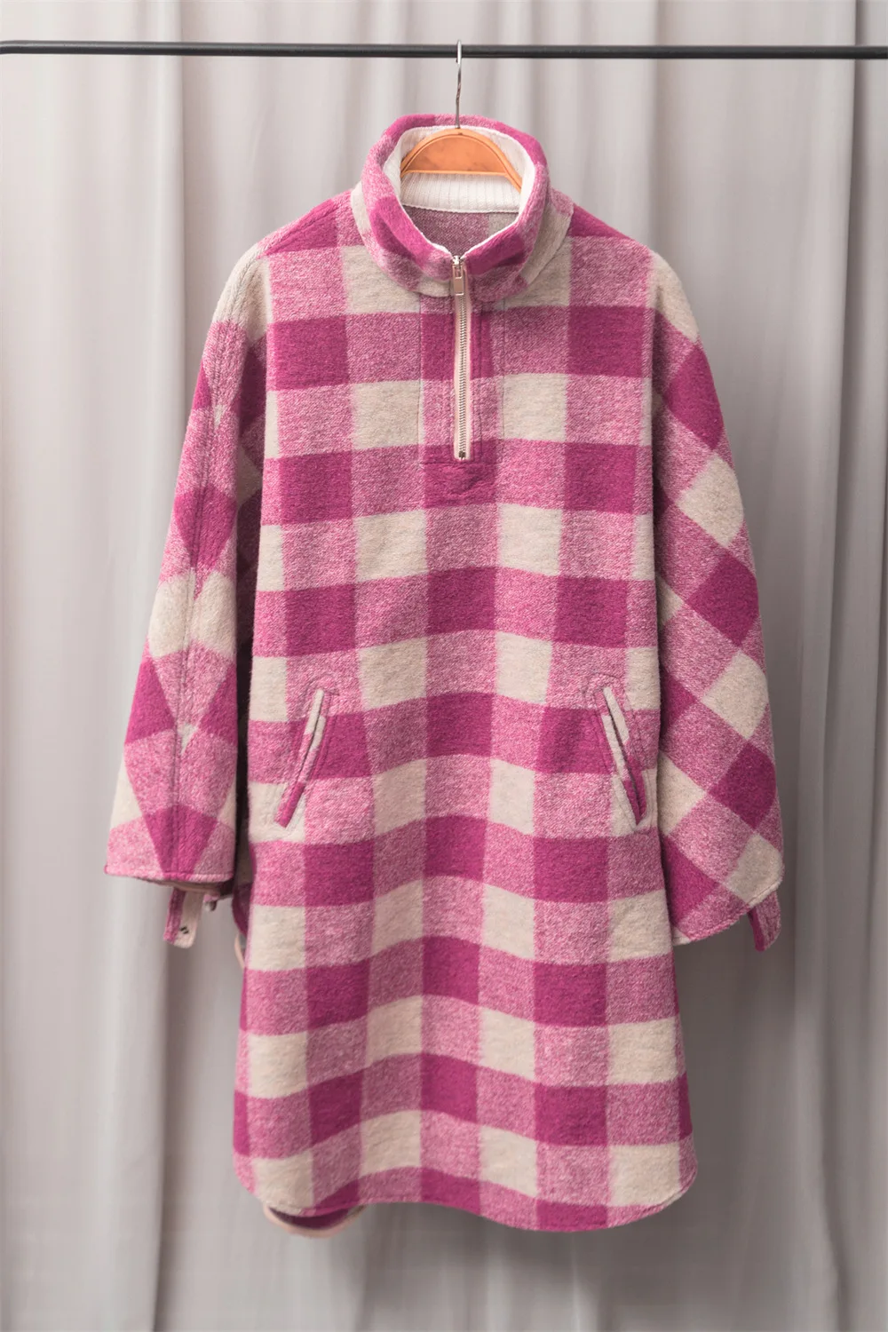 

Women Coat 2021 Autumn and Winter RetroTwo-color Plaid Cloak Lapel Plaid Woolen Shawl Coat Mid-length Coat