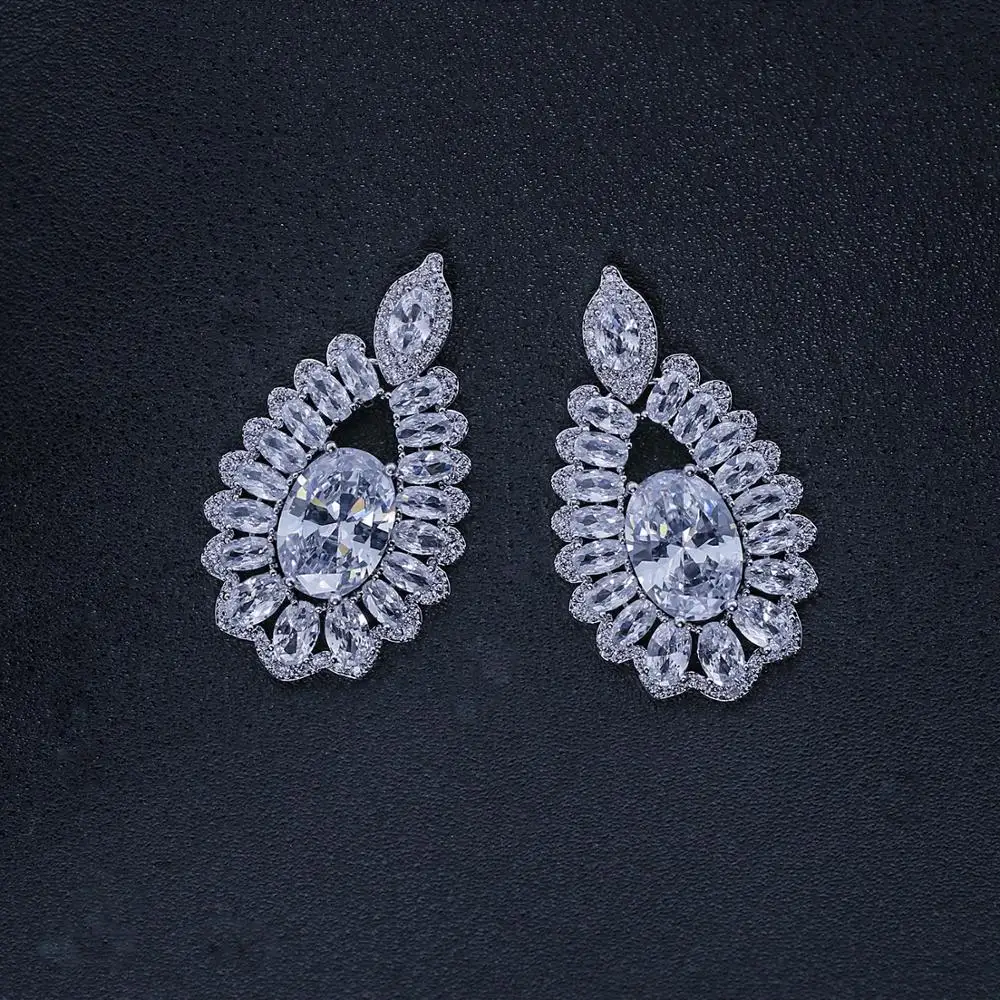 Серьги гвоздики женские свадебные с фианитами серебро 925 пробы 5