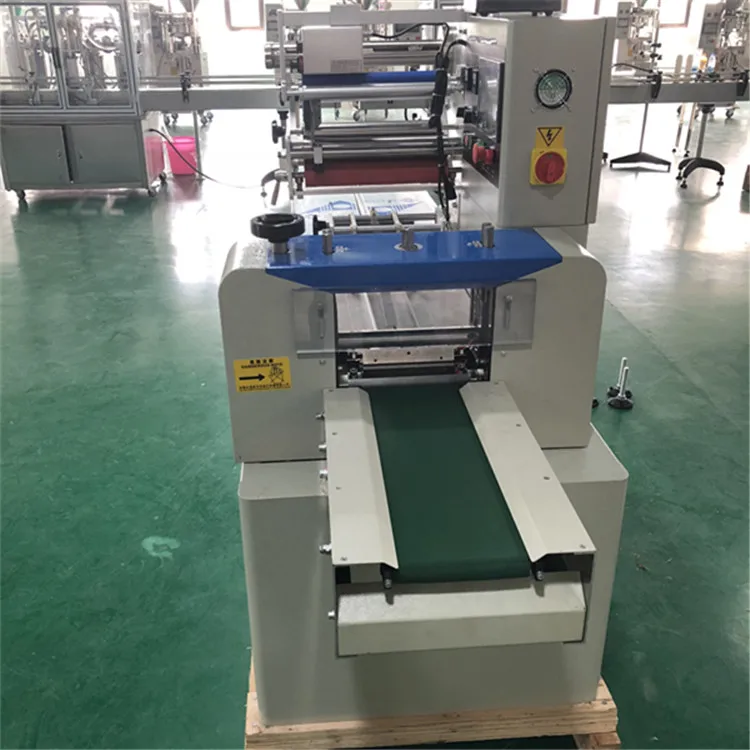 Полностью автоматическая упаковочная машина для пластиковых пакетов