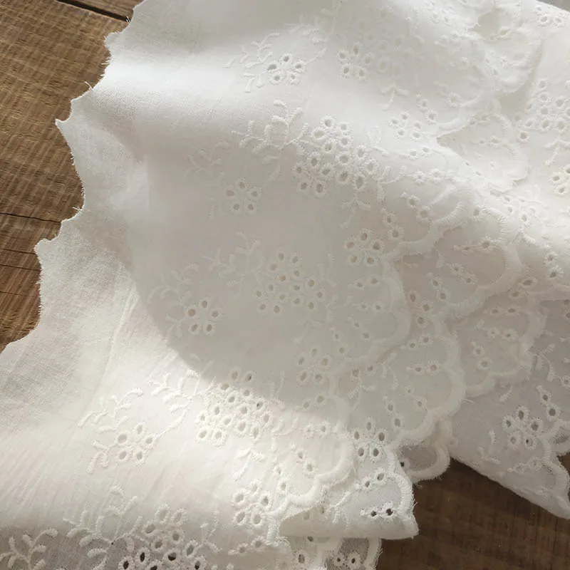 Кружевная лента с цветочной вышивкой 27 см ширина | Дом и сад