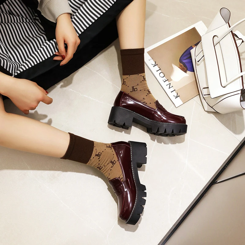 Женские винтажные туфли на массивной платформе Sungtin высококачественные мягкие