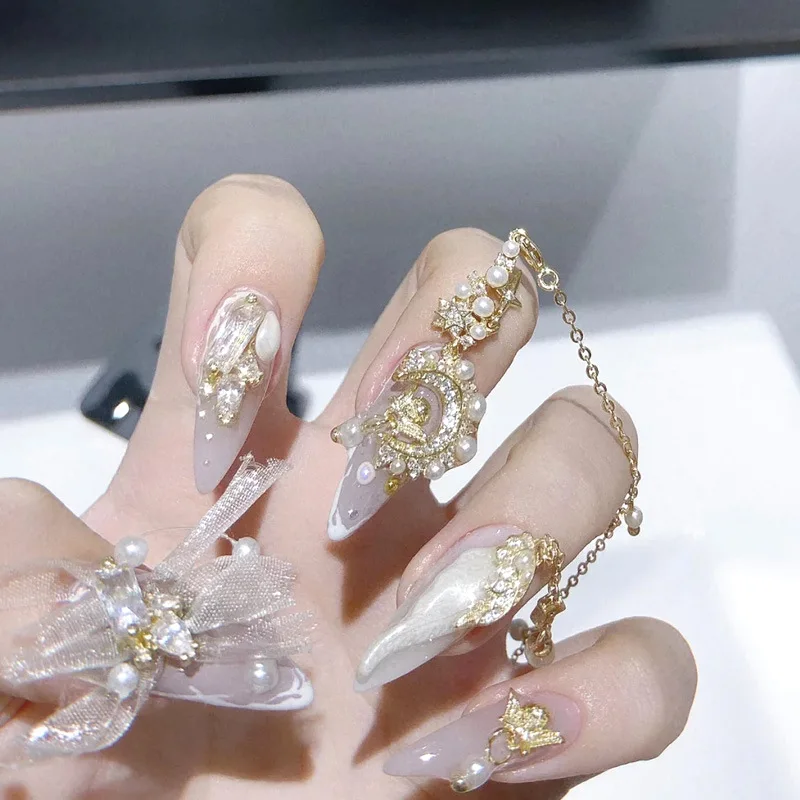 

Nail Decoration Elegant Bowknot Designs 5 pcs/Set Lace With Exquisite Zircon Rhinestones For Nail Tips Beauty Salons