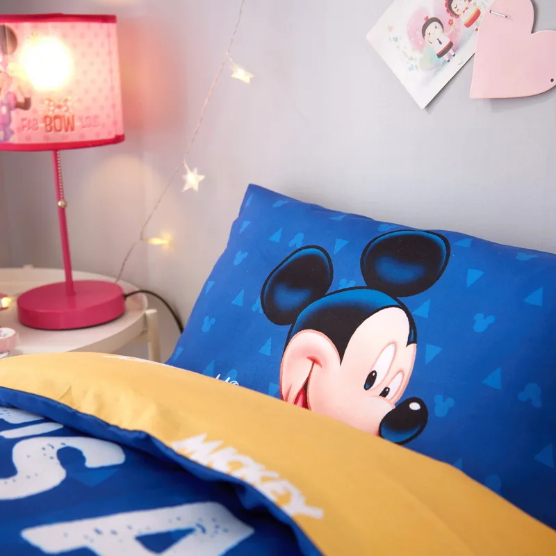 Disney Минни Маус детские наборы постельных принадлежностей Мягкая кроватка хлопок Микки Маус кровать набор пододеяльник наволочка, Чехол на подушку пододеяльник