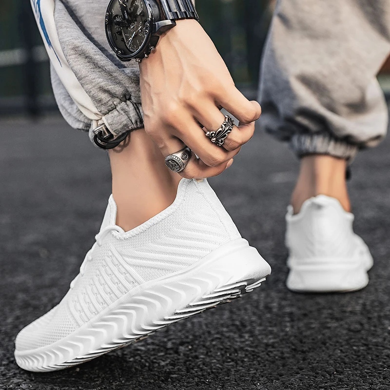 2022new men's sports shoes large size men's shoes four seasons fashion mesh light running shoes comfortable and breathable shoes