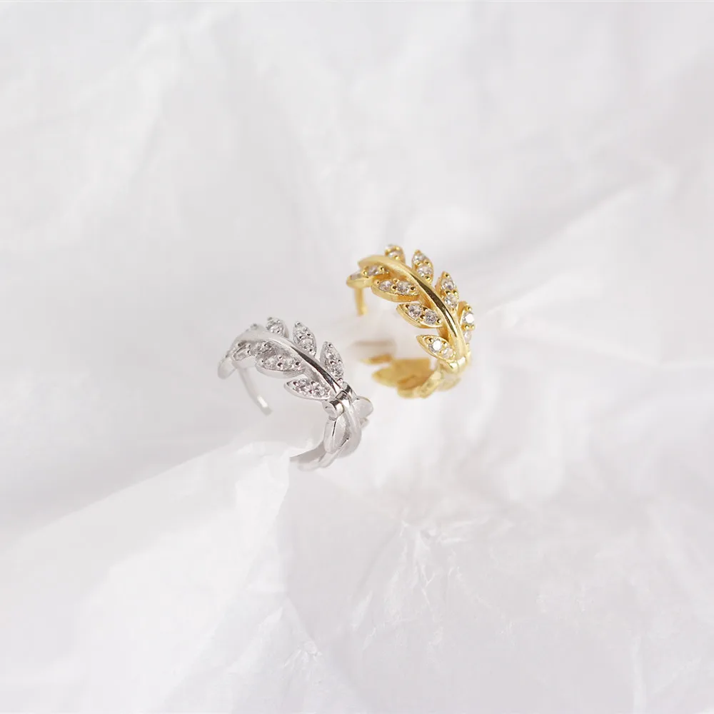 

Fashion Temperament Olive Leaf Round Earrings Male And Female Generic Leaves Plant Earrings Personality Jewelry Accessories