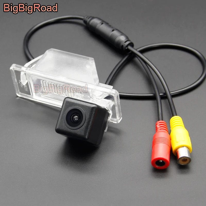 

BigBigRoad Vehicle Wireless Rear View Camera HD Color Image For Nissan Genuine 2006 -2015 Juke Sunny Primera WP12 Versa NV200
