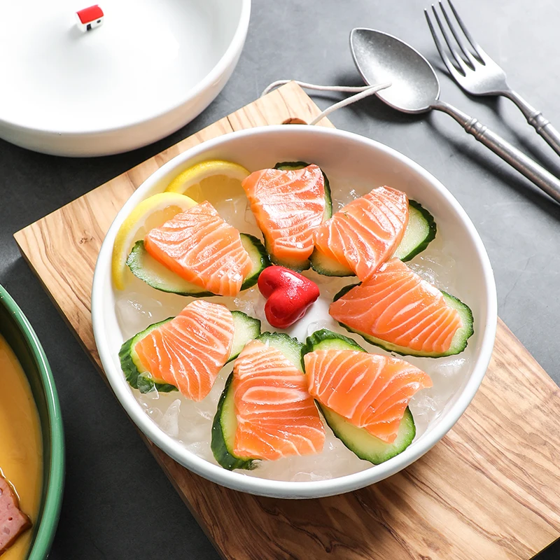 

Creative European Red Heart Platos Sense Of Personality Simple Living Room Household Ceramic Round Dessert Plate Fruit Plates
