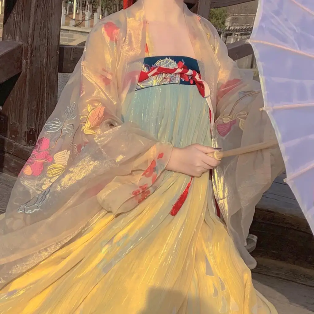 Костюм ханьфу улучшенный с элементами китайского цветочного принта женское