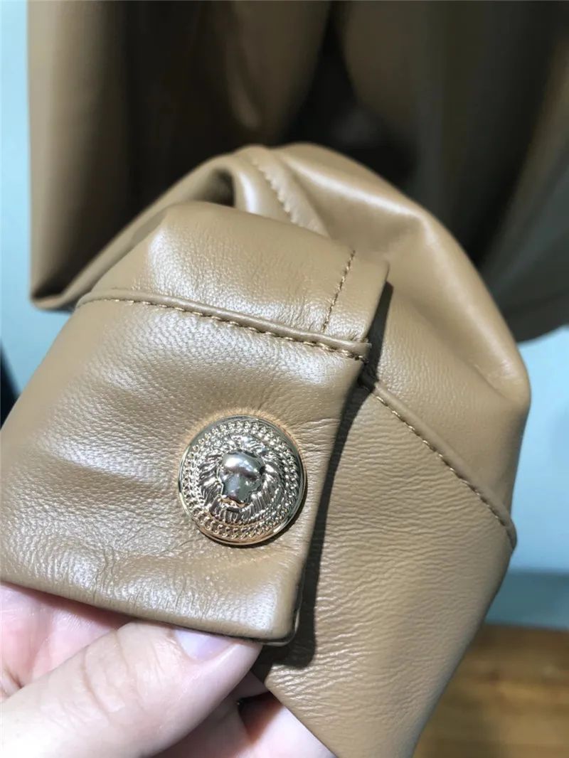 

Women Sheepskin Black Jacket Gold Button Genuine Leather Jacket Female Sheep Leather Lion Button Short Coat