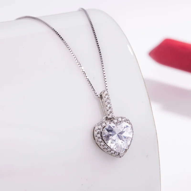 

heart-shaped eight heart eight arrow necklace women's jewelry Love pendant necklace artificial diamonds Engagement Send Girlfrie