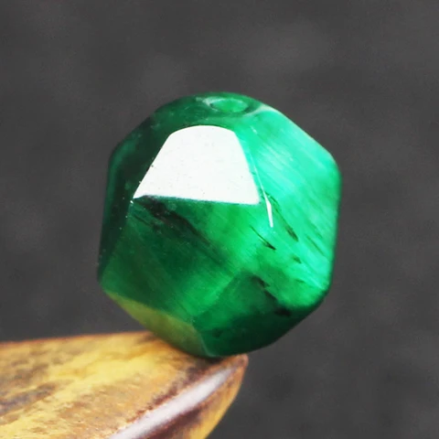 Зеленый тигровый глаз бусина 4A