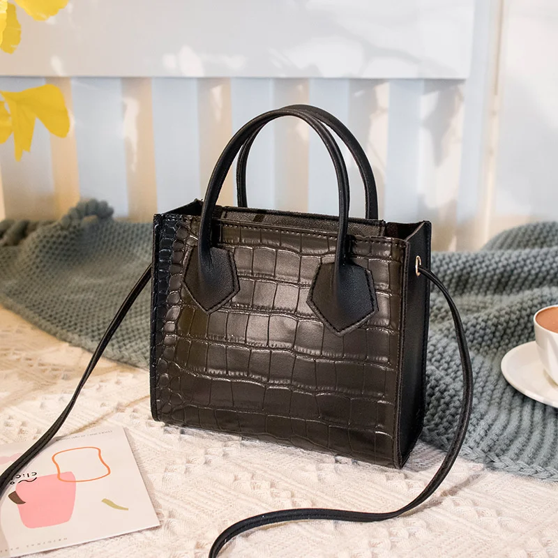 

2021 Fashion Trend Women Crocodile Pattern Crossbody Handbags Vintage Classic Solid Style Shoulder Bag Stylish Tote for Ladies