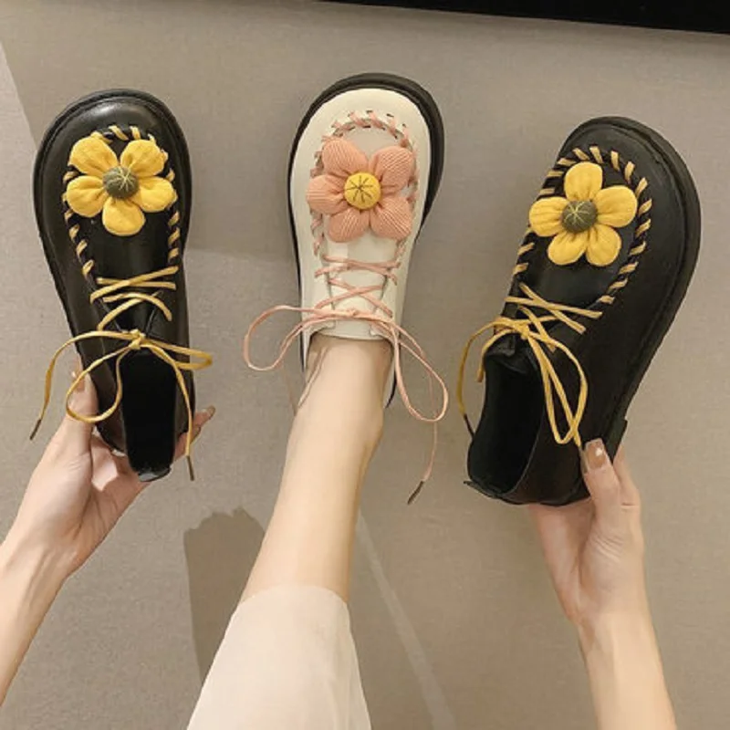 

Summer Hot Sale British Style Korean Fashion Casual Flat Flower Round Toe Lace Up Ladies Small Leather Shoes Single Shoes.