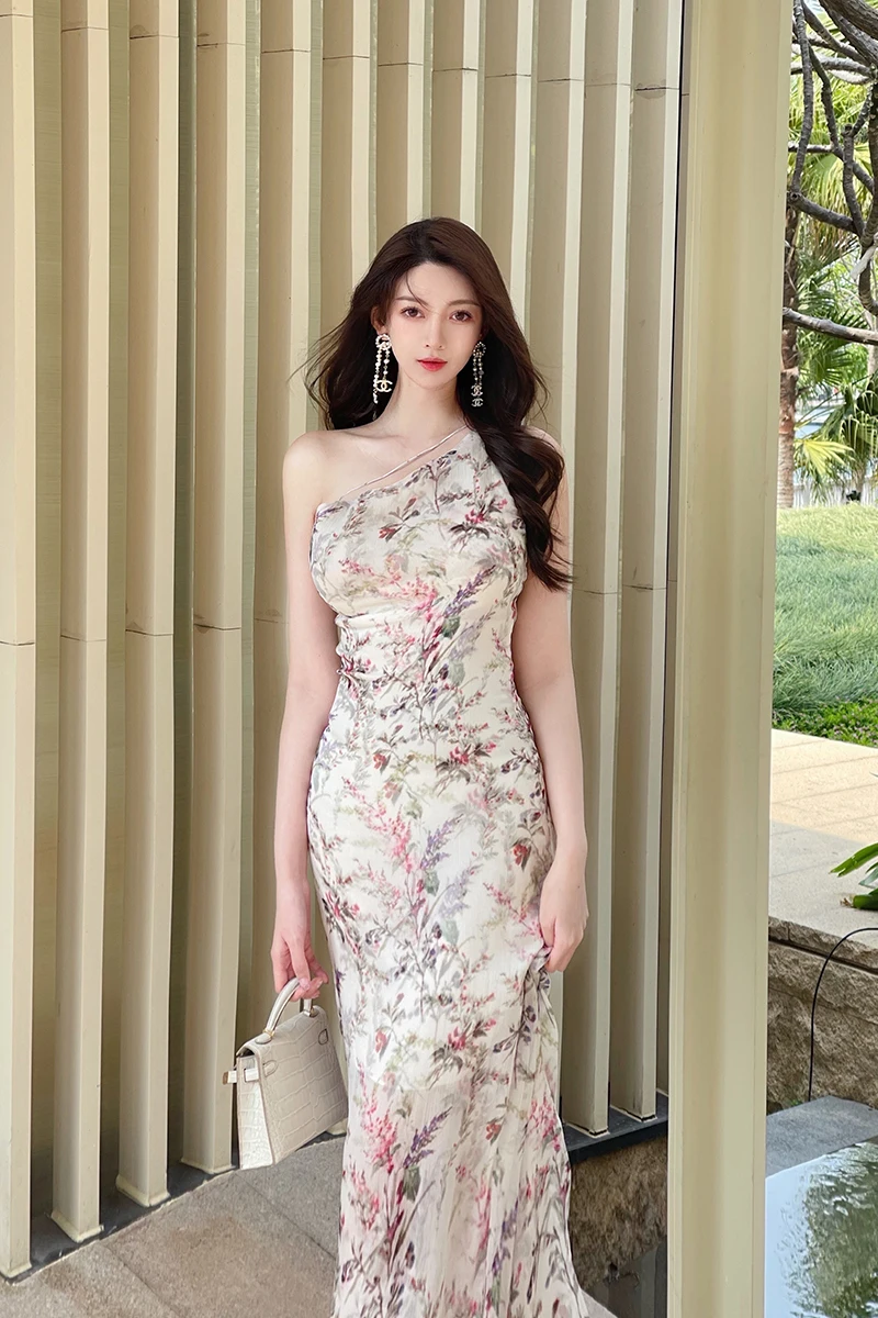 

French Romantic White Floral Print Sling Mid-length Dress
