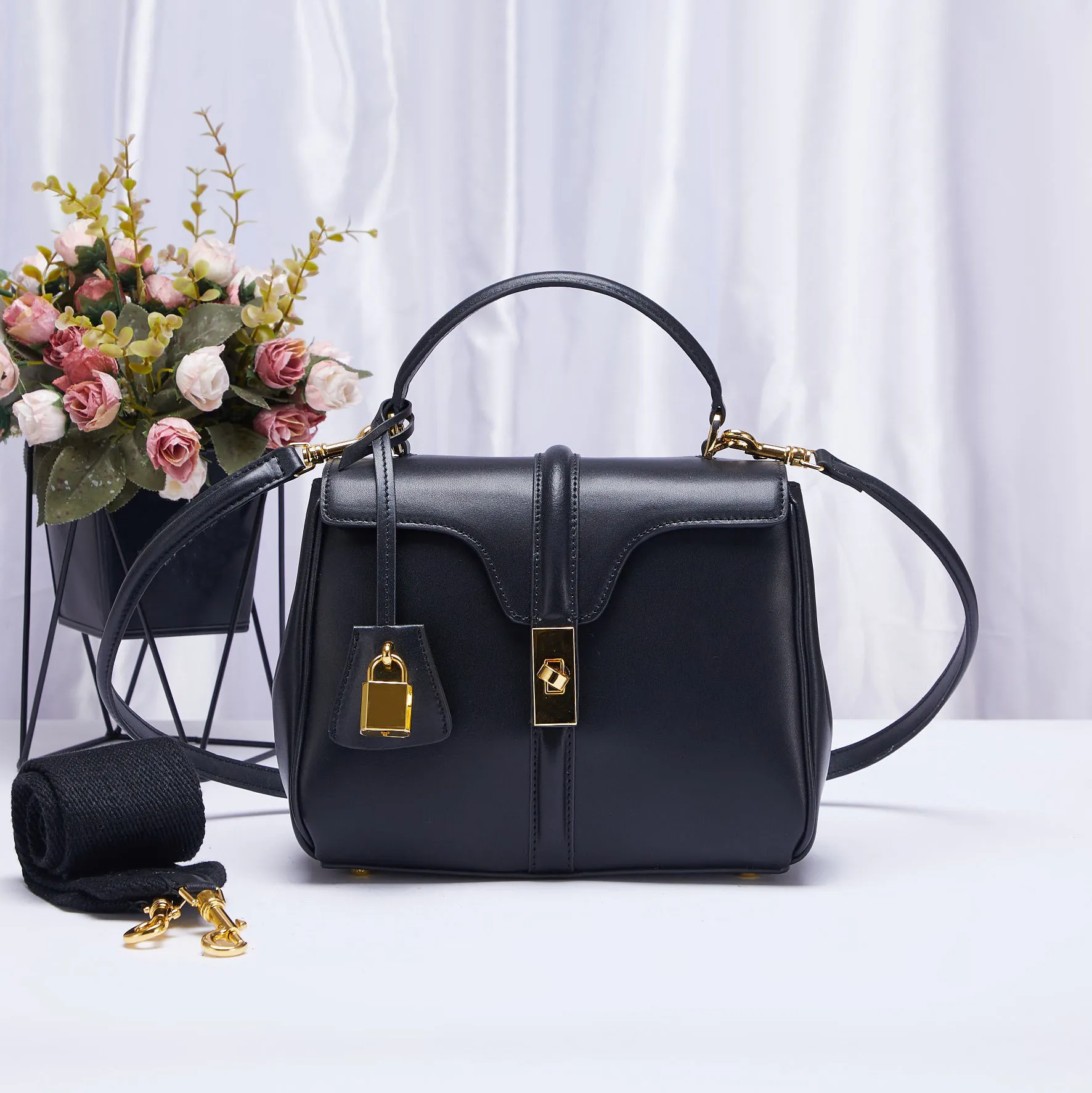 

Ladies luxury casual fashion handbag cosmetic bag messenger bag