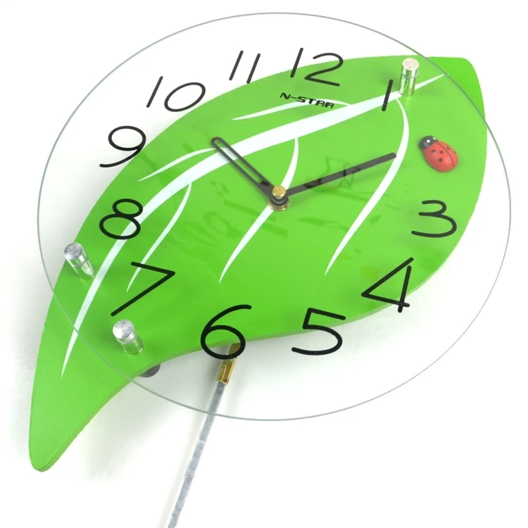 

Green Leaves Wall Clock Nature Healing Style Living Room Decoration Fashion Northern Europe Quartz Clock Mute Bedroom Watch G050