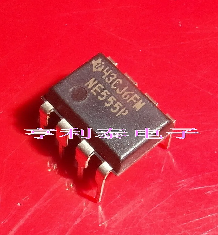 

10PCS/LOT NE555P NE555N ST NE555 DIP-8
