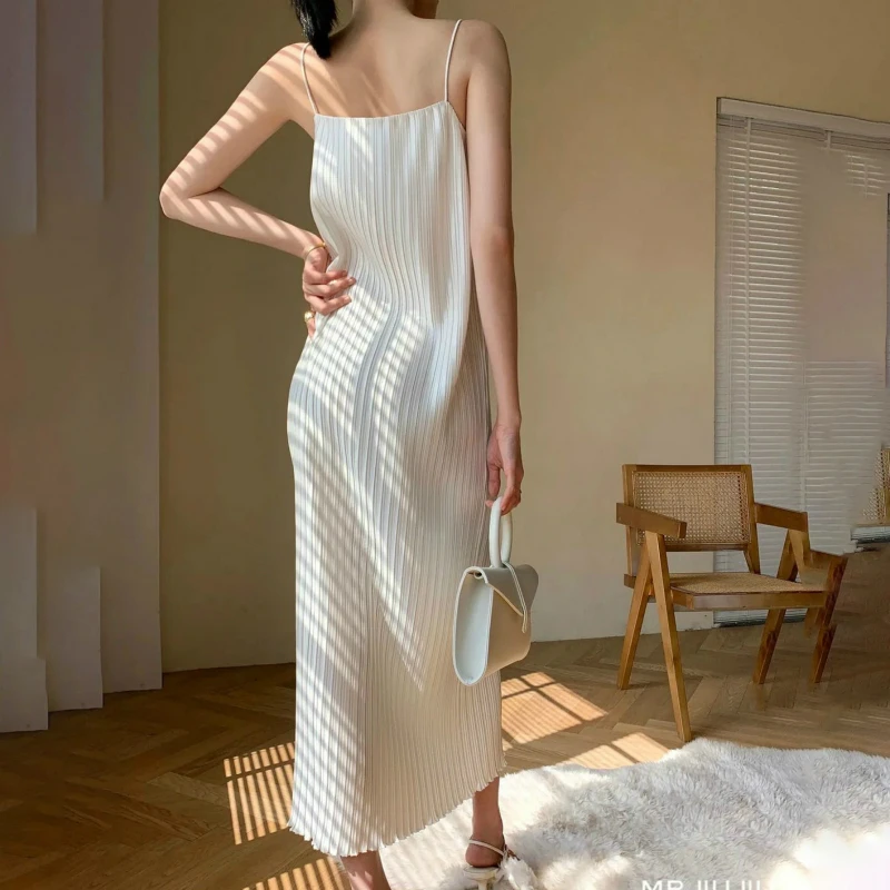 

2021 New Women Summer White Long Pleated Satin Dress Sleeveless Luster Slash Neck Sexy Retro Sundress