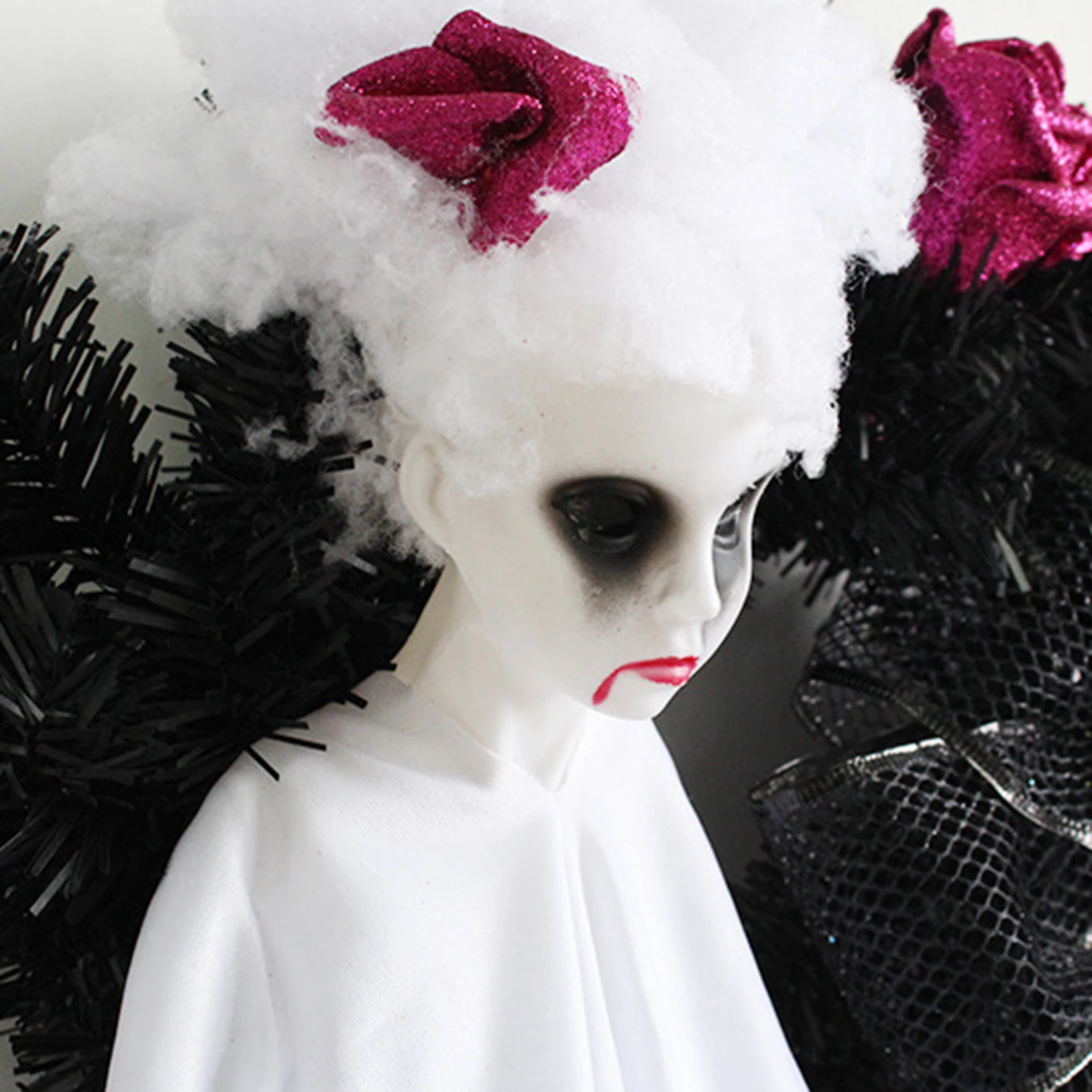 

Halloween Hanging Ornament Horror Party Garland Wreath with Skull Doll Home Wall Decoration for Door Garden EF