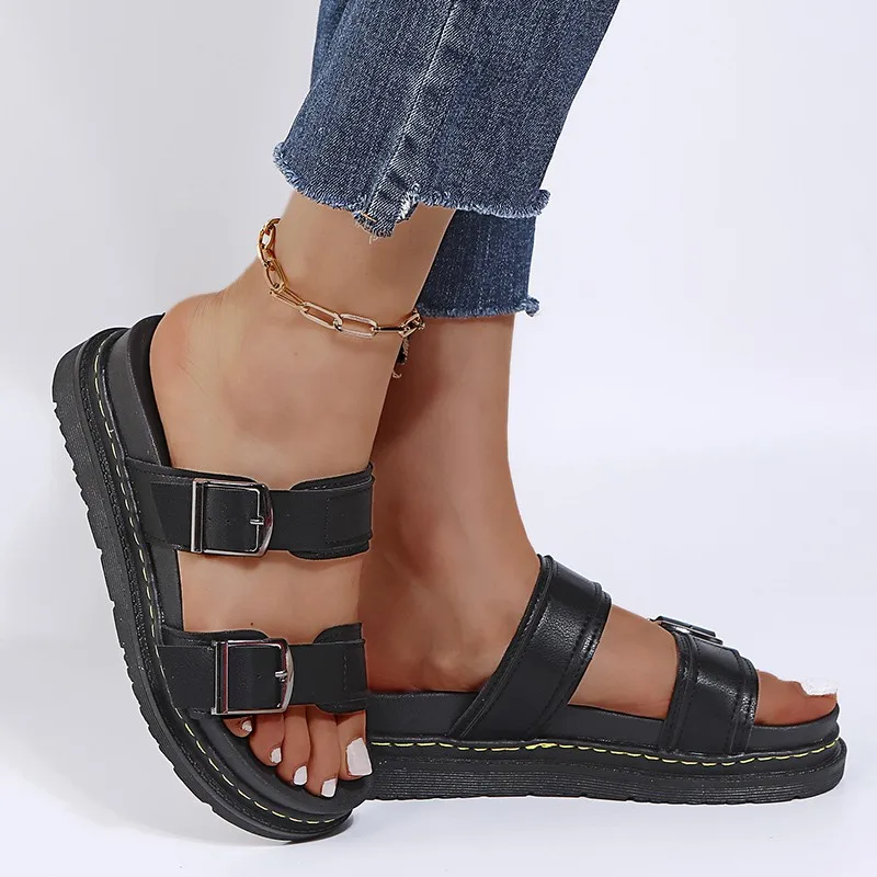2021 New Women Real Leather Sandals Designer Buckles Shoes Women Flat Heels Solid Color Casual Lady Footwear Beach Sandals 43