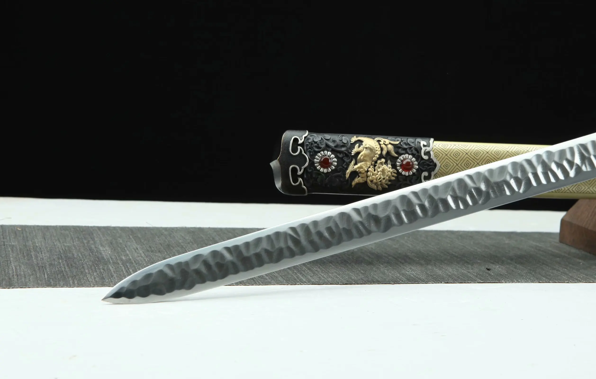 

Longquan Sword Furniture Decoration Handicraft Collection of Tang Dynasty