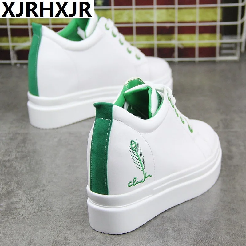 Кроссовки женские на платформе 8 см повседневная обувь танкетке белые весна